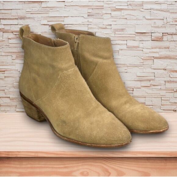 Sole Society Vixen Suede Almond Toe Side Zip Ankle Boots Tan Women's 8.5M EUC - Picture 1 of 6